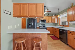 N162W20330 Butternut Ln, Jackson, WI 53037 - Photo 8