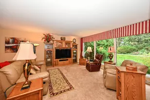 7213 W Mequon Square Dr, Mequon, WI 53092 - Photo 4