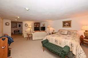 7213 W Mequon Square Dr, Mequon, WI 53092 - Photo 26