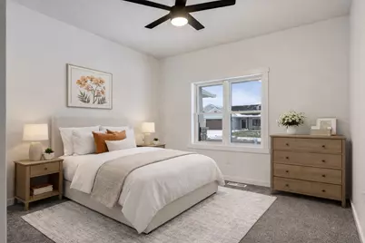 835  Crockett Dr, Holmen, WI 54636 - Photo 16