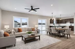 835 Crockett Dr, Holmen, WI 54636 - Photo 6