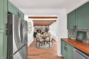 5686 N River Forest Dr, Glendale, WI 53209 - Photo 16