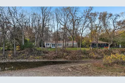 5686 N River Forest Dr, Glendale, WI 53209 - Photo 36