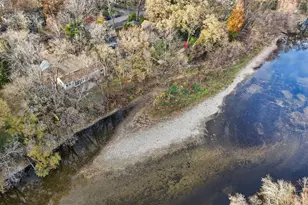 5686 N River Forest Dr, Glendale, WI 53209 - Photo 4