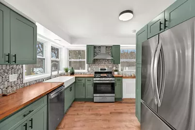 5686 N River Forest Dr, Glendale, WI 53209 - Photo 14