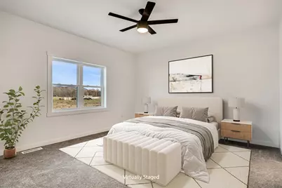 935  Crockett Dr, Holmen, WI 54636 - Photo 18