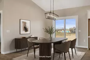 935 Crockett Dr, Holmen, WI 54636 - Photo 8