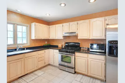 844  Shoal Crk #C, Racine, WI 53185 - Photo 12