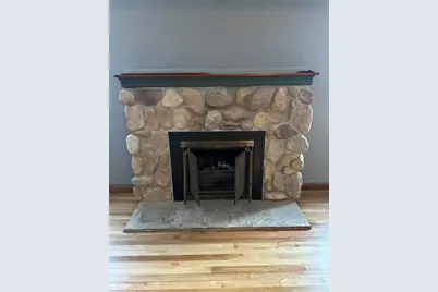 17624 W West View Ln, New Berlin, WI 53151 - Photo 8