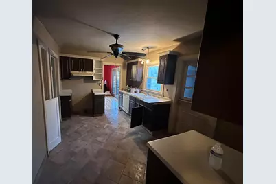 17624 W West View Ln, New Berlin, WI 53151 - Photo 14