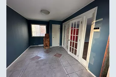 17624 W West View Ln, New Berlin, WI 53151 - Photo 4