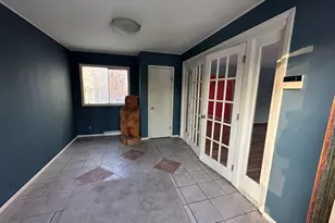 17624 W Westview Ln, New Berlin, WI 53151 - Photo 4