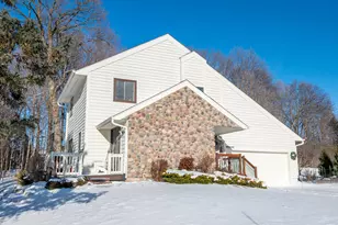N81W13612 Wedge Ct, Menomonee Falls, WI 53051 - Photo 36