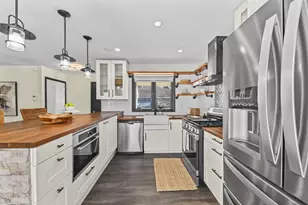 N81W13612 Wedge Ct, Menomonee Falls, WI 53051 - Photo 12