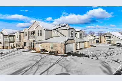 6955 S Rolling Meadows Ct, Oak Creek, WI 53154 - Photo 2