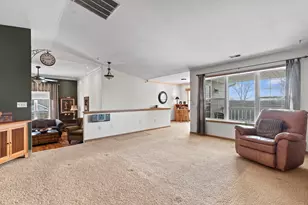 6955 S Rolling Meadows Ct, Oak Creek, WI 53154 - Photo 6