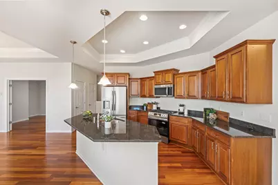 W178N11384  Island View Ct, Germantown, WI 53022 - Photo 12