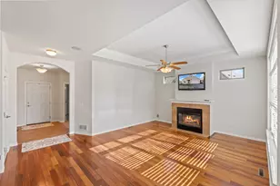 W178N11384 Island View Ct, Germantown, WI 53022 - Photo 30