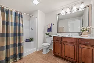 W178N11384 Island View Ct, Germantown, WI 53022 - Photo 36