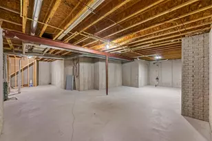 W178N11384 Island View Ct, Germantown, WI 53022 - Photo 42