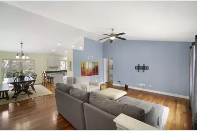 4066 W Whispering Ridge Pass, Franklin, WI 53132 - Photo 4