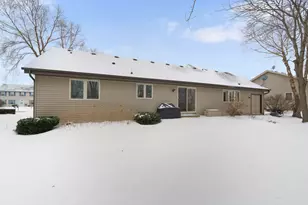 4066 W Whispering Ridge Pass, Franklin, WI 53132 - Photo 26