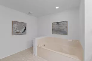 10736 N Essex Ct, Mequon, WI 53092 - Photo 20