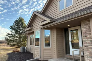 10736 N Essex Ct, Mequon, WI 53092 - Photo 34