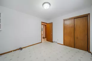 2864 N Apache Rd, Sheboygan, WI 53083 - Photo 24