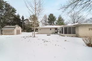 2864 N Apache Rd, Sheboygan, WI 53083 - Photo 4