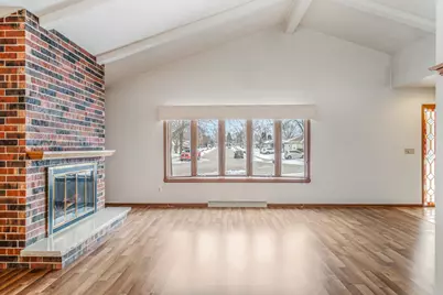 2864  N Apache Dr, Sheboygan, WI 53083 - Photo 8