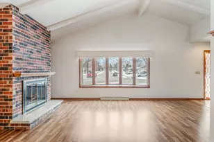 2864 N Apache Rd, Sheboygan, WI 53083 - Photo 8