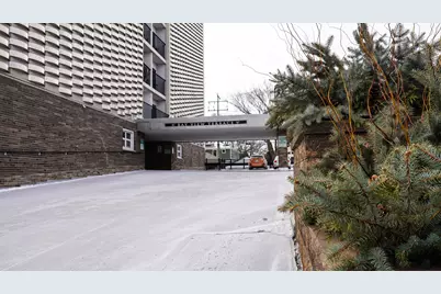 2525 S Shore Dr #22F, Milwaukee, WI 53207 - Photo 28