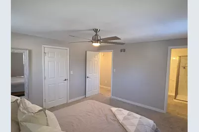 308 E Spooner St, Fox Point, WI 53217 - Photo 14