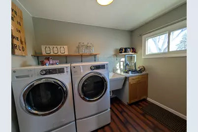 813 N Water St, Watertown, WI 53098 - Photo 46