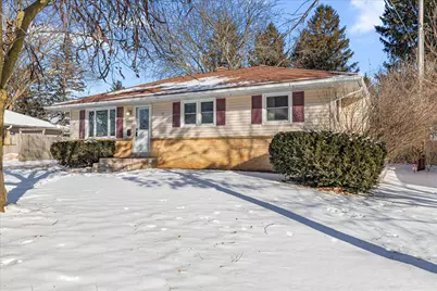 1000  Grant Pl, West Bend, WI 53090 - Photo 32