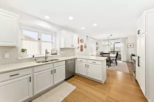 337 Sand Hill Ln, Dousman, WI 53118 - Photo 14