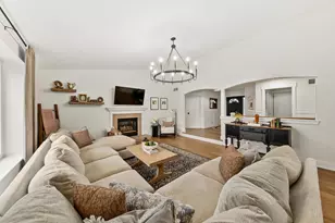 337 Sand Hill Ln, Dousman, WI 53118 - Photo 10