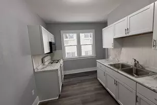 2707 W Highland Blvd, Milwaukee, WI 53208 - Photo 22