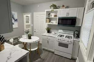 2707 W Highland Blvd, Milwaukee, WI 53208 - Photo 18