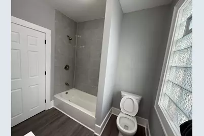 2707 W Highland Blvd #2709, Milwaukee, WI 53208 - Photo 4