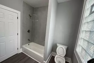 2707 W Highland Blvd, Milwaukee, WI 53208 - Photo 4