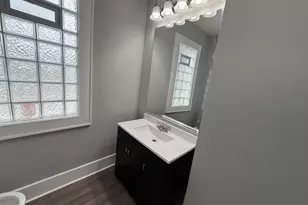 2707 W Highland Blvd, Milwaukee, WI 53208 - Photo 6