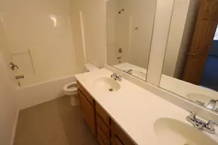 219 Franklin St, Delavan, WI 53115 - Photo 10