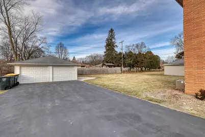 1317 N 116th St, Wauwatosa, WI 53226 - Photo 38