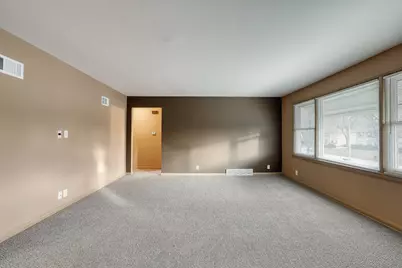 1317 N 116th St, Wauwatosa, WI 53226 - Photo 6