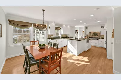 2305 W County Line Rd, River Hills, WI 53217 - Photo 6