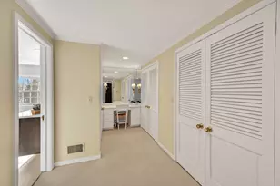 2305 W County Line Rd, River Hills, WI 53217 - Photo 16