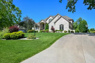 15245 W Woodland Dr, New Berlin, WI 53151 - Photo 62