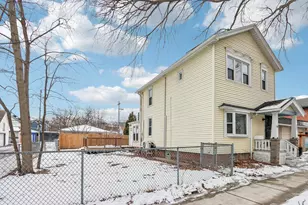 327 W Mineral St, Milwaukee, WI 53204 - Photo 8